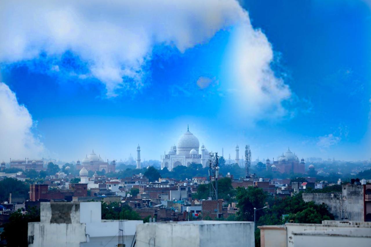 Taj Sojourn Panzió Agra  Kültér fotó